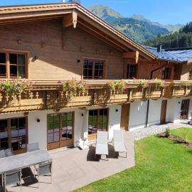 Hochalmbahnen Chalets 1-19, Silberdistel, nahe Gondel, mit Wallbox, Hotel in Rauris