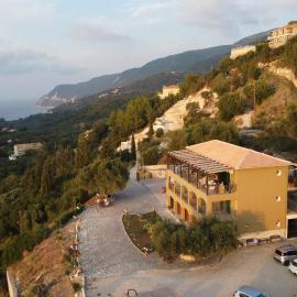 La Casa D' Irene, hotelli kohteessa Agios Nikitas