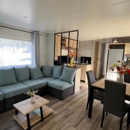 Mobil home 3 chambres 40 m2, hotel in Quiberon