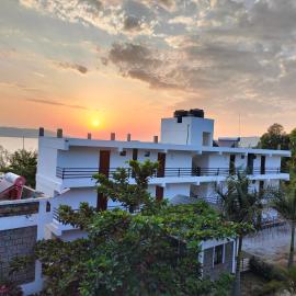 White Stone Beach Resort, hotel in Mbita