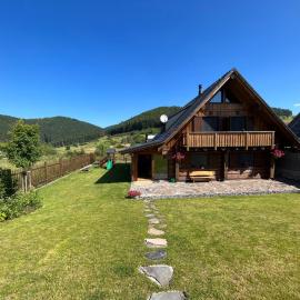 Cabin House Čičmany- Relaxačné zariadenie s ubytovaním, hotel di Cicmany