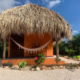 Tropical Cabins Curaçao – hotel w mieście Dorp Sint Michiel