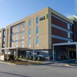 Home2 Suites By Hilton Atlanta Camp Creek Parkway, Ga, ξενοδοχείο στην Ατλάντα