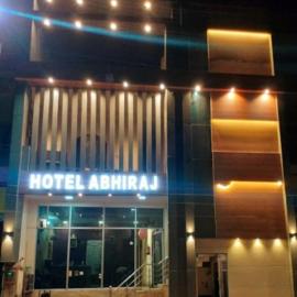 Abhiraj Guest House, hotel in Mathura