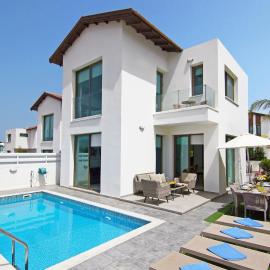 Villa Dina