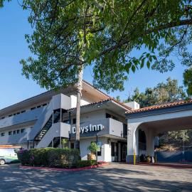 Days Inn by Wyndham Encinitas Moonlight Beach، فندق في إنسينيتاس