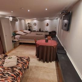 BeautyD JUNIOR-SUITE family room for up to 3 children centrum GULLEGEM KORTRIJK, hotel v destinaci Wevelgem