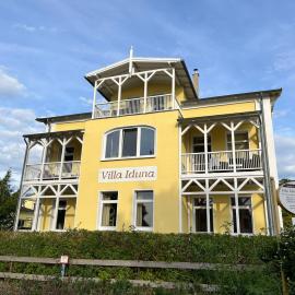 Villa Iduna mit modern desingten Apartments, hotel in Graal-Müritz