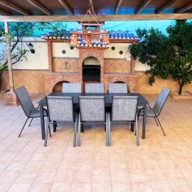 VILLA ROSARIO entre Granada y Sierra Nevada, hotel u gradu 'La Zubia'