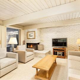 Chateau Roaring Fork Unit 37, Spacious Condo, Close to Downtown. Pool, Hot Tub, Fitness Center