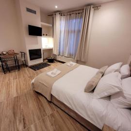 Kleodora Apartments, hotel sa Arachova