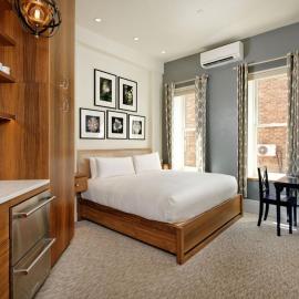Independence Square 212, Studio with Beautiful Finishes. A+ Location in Downtown Aspen