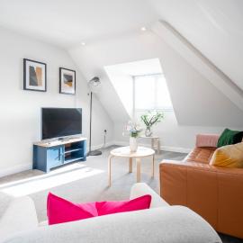 Garland Penthouse – hotel w mieście Redhill