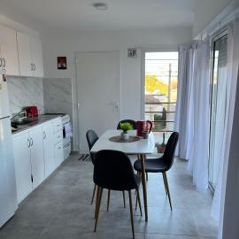 Departamento nuevo con balcón, hotell i Olavarría