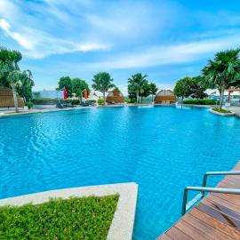 Almas Suite by Nest Home【Puteri Harbour & LEGOLAND】: Nusajaya şehrinde bir otel
