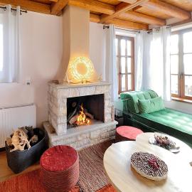 Meliades Luxury Villas, hotel din Arachova