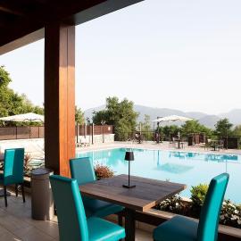 LUAL Bleisure Hotel, hotel en Pofi