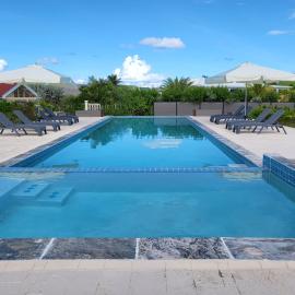 Crawlbay Suites Hotel, hotel a Newfield