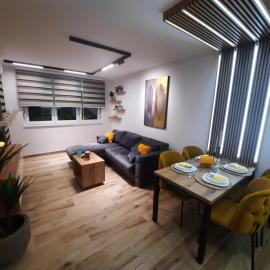 Apartman Lux-besplatno korišćenje zasebne garaže, Hotel in Sremska Mitrovica