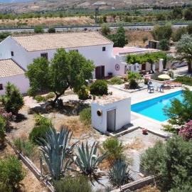 Casa De La Familia - Appartement, hotel in Baza