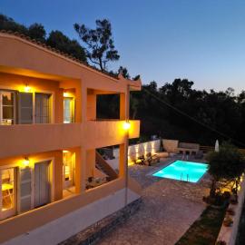 Villa Kostas-NE Corfu with heated salt swimming pool