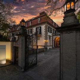 Schlosshotel Berlin, hotel di Berlin