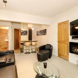 Durant Unit C12, Condo with 2 Fireplaces, Access to Pool & Hot Tub
