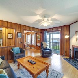 Beech Mtn Condo w/ Slope View & Resort-Style Perks, hotel u gradu 'Beech Mountain'