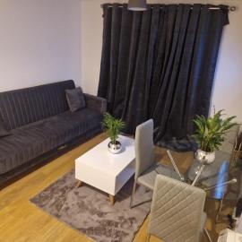 Opera Home, hotel a Peterborough