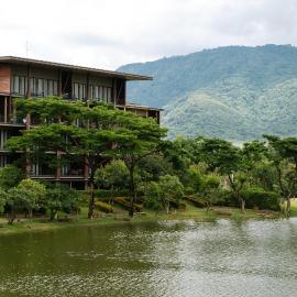 atta Lakeside Resort Suite - SHA Plus Certified, hotel di Mu Si