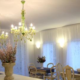 Pastel Guesthouse, hotel di Balatonfured