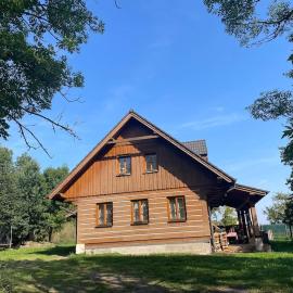Roubenka v Posázaví โรงแรมในZbizuby