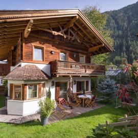 S'Dörfl Chalets, hotel v Mayrhofenu