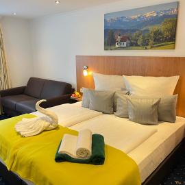 Hotel Post - regionales großes Frühstücksbuffet - auch GF & LF – hotel w mieście Scheidegg
