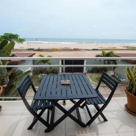 Duplex avec vue exceptionnelle sur la mer, hotel in Pointe-Noire