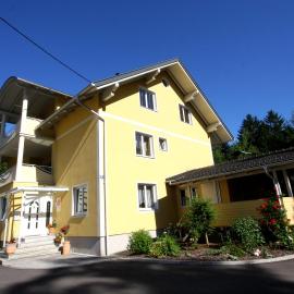 Appartements Flor, hotel a Wasserhofen