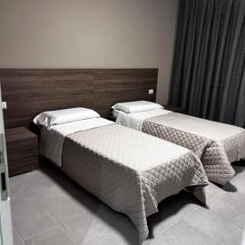Bella Napoli albergo Chiari, hotel u gradu 'Chiari'