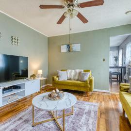 Humble home with free breakfast offered if requested!، فندق في شيكوبي