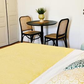 Viesnīca Le Studio Design ⸱ Stationnement gratuit ⸱ Fibre pilsētā Déols
