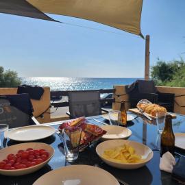 Cap Corse - Grande maison au bord de mer - PMR, hotel a Grillasca