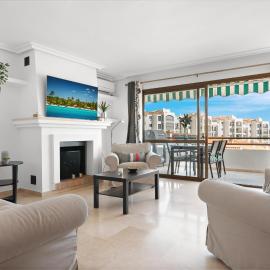 Lovely penthouse by Costarentals - Ref M15