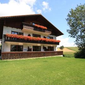 Ferienwohnungen Kirschner, hotel in Bad Birnbach