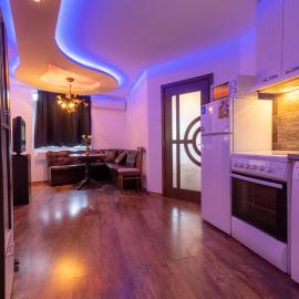 Cozy Apart TOP Center AUBG Free Garage Parking, hotel a Blagoevgrad