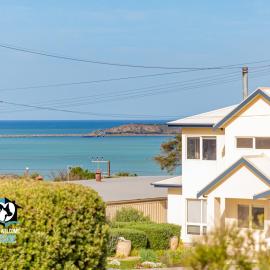 3BR Contemporary Home with Sea Views