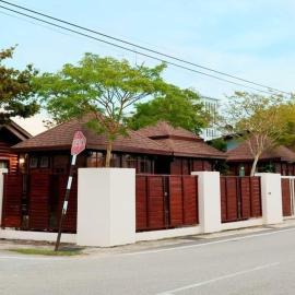 巴厘岛风格住宿 Muar Balinese Resort, хотел в Муар