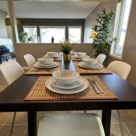Spacious & Private Retreat near West Edmonton Mall