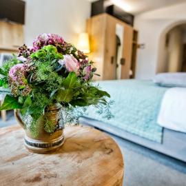 Historisches Gasthaus Hotel Hirschen Horn, hotelli kohteessa Gaienhofen
