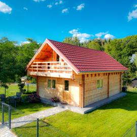 EKWADOR Hotel Ośrodek Jeździecki, хотел в Барчево