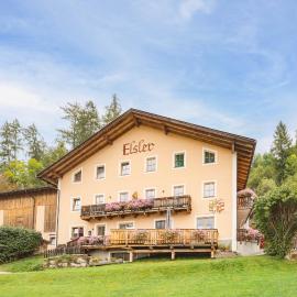 Elslerhof, hotel Dobbiacóban