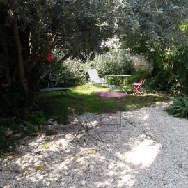 La maison du jardin, hotel en Rustrel